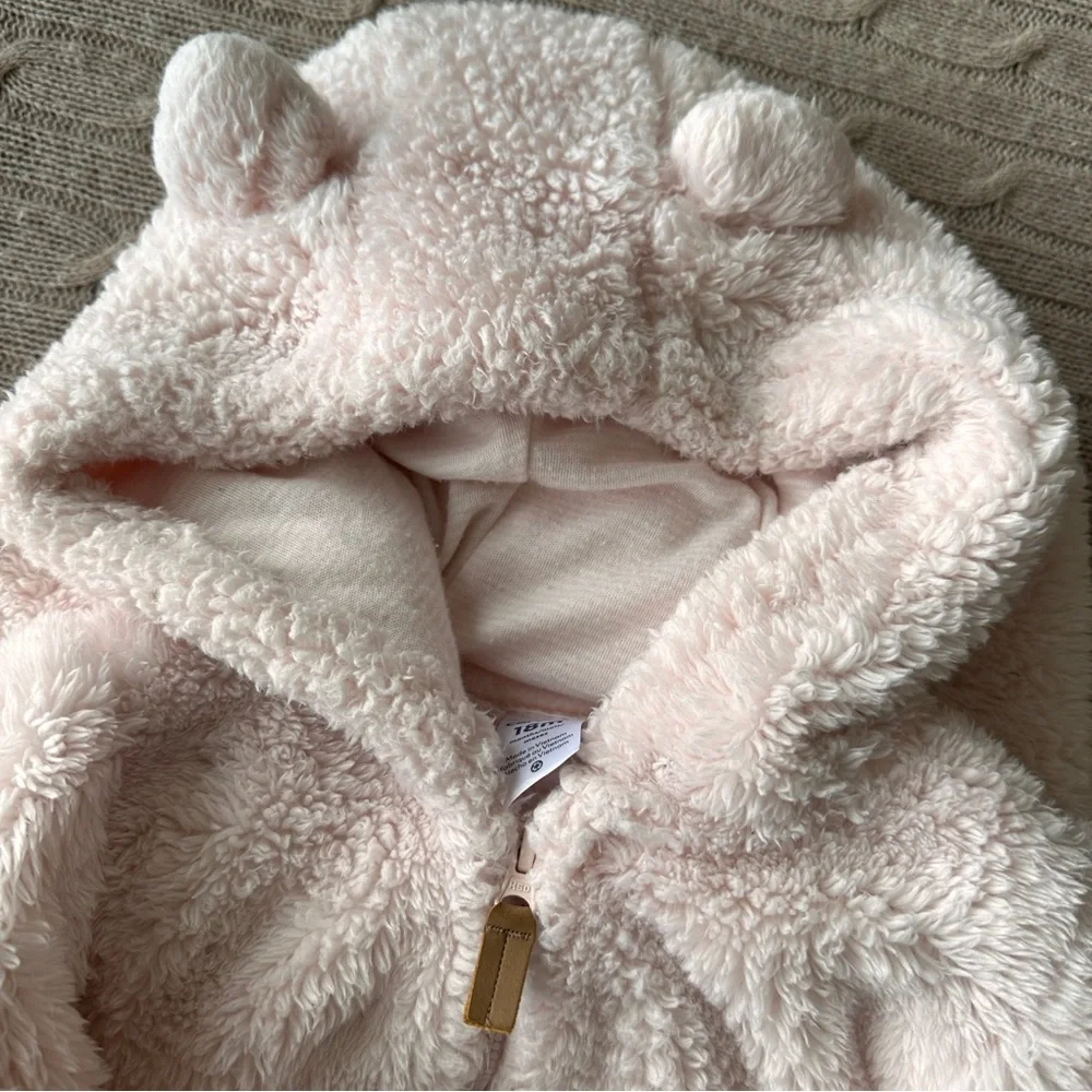 EUC Carter's Baby Girl Fleece Baby Bear Hoodie, Pink, 18 Months